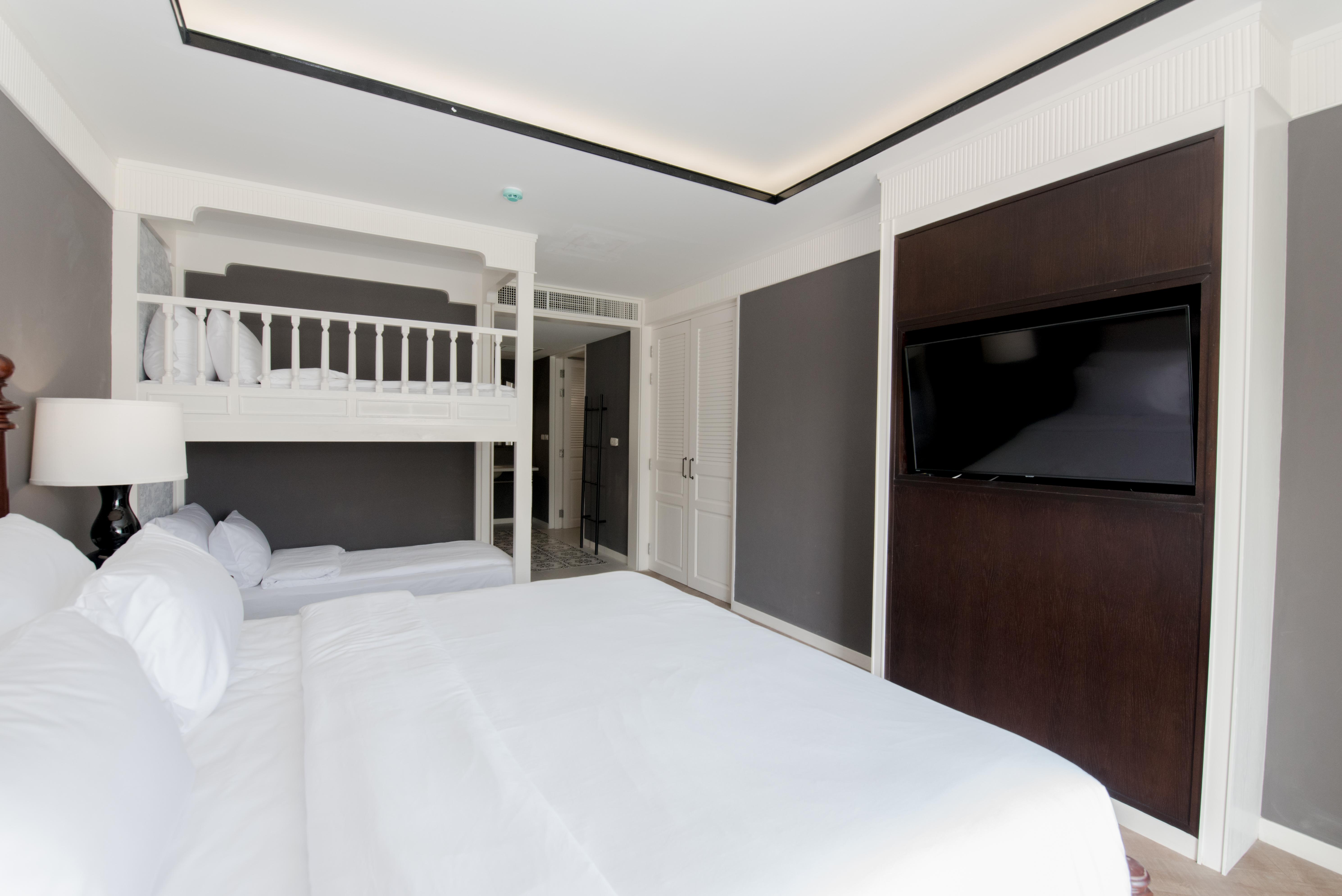 Marina Gallery Resort-Kacha-Kalim Bay By Sugar Marina Boutique Hotels Patong Exteriér fotografie A bedroom at the hotel